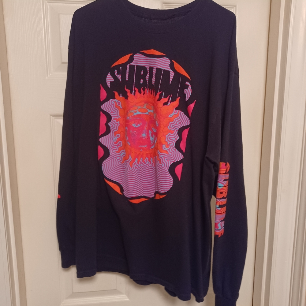 Sublime long-sleeved shirt